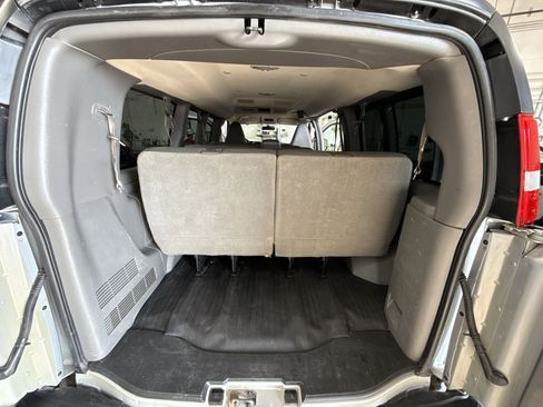 Used 2023 Chevrolet Express 2500 LS w/ Driver Convenience Package image 21