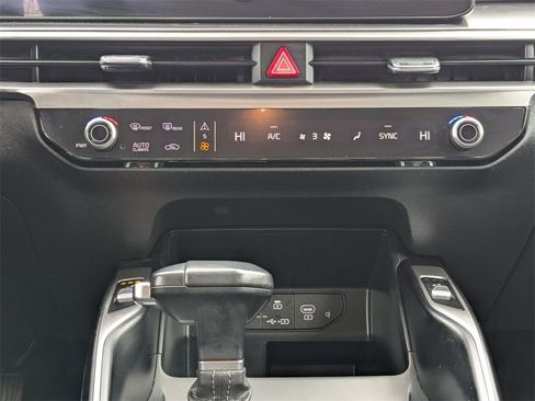 Used 2024 Kia Sorento S image 29