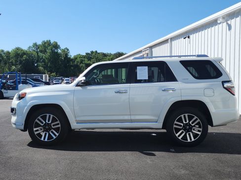 Used 2020 Toyota 4Runner Limited AWD/4WD image 2