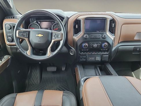 Used 2023 Chevrolet Silverado 2500 High Country w/ Z71 Off-Road Package image 10
