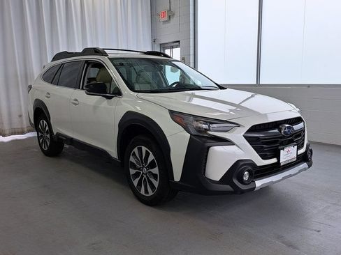 Used 2024 Subaru Outback Limited AWD/4WD image 4
