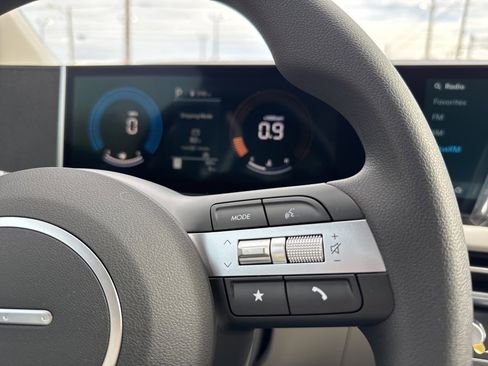 New 2026 Hyundai Tucson SE image 32