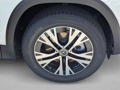 Used 2026 Mercedes-Benz GLB 250 image 9