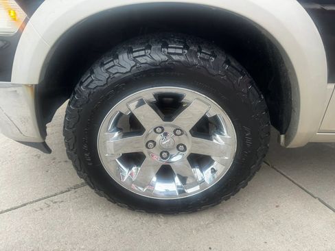 Used 2010 Dodge Ram 1500 Truck Laramie AWD/4WD image 16
