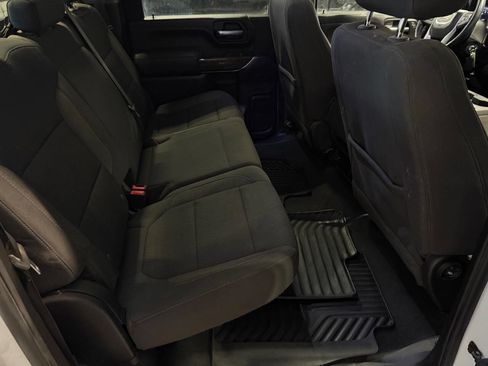 Used 2022 GMC Sierra 2500 SLE w/ Fleet Comfort Package image 15