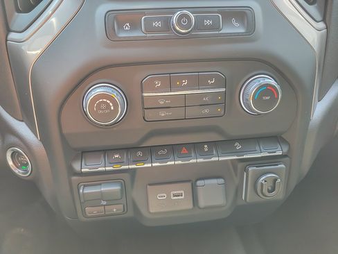 Used 2024 Chevrolet Silverado 1500 Custom Trail Boss image 14