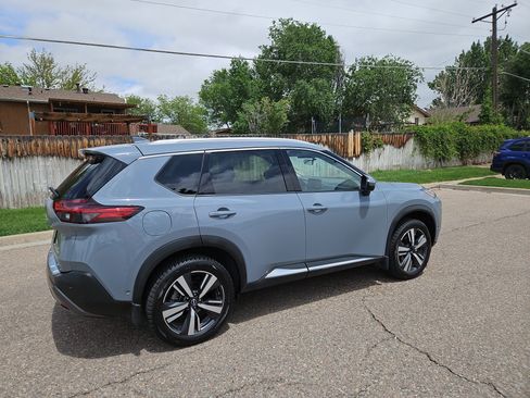 Used 2023 Nissan Rogue SL w/ SL Premium Package AWD/4WD image 3