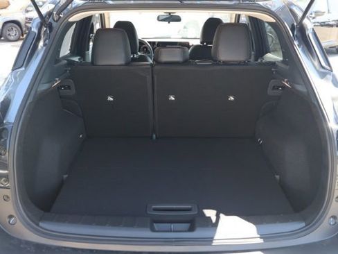 New 2026 Nissan Kicks SR image 16