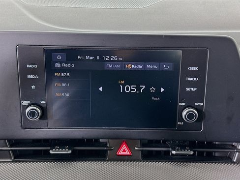 Used 2025 Kia Sportage LX image 19