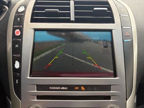 Used 2017 Lincoln MKZ Premiere FWD image 34