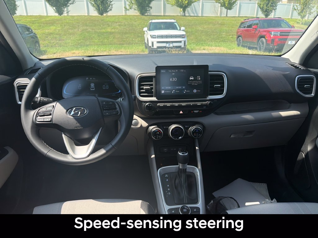 Used 2026 Hyundai Venue SEL FWD image 15