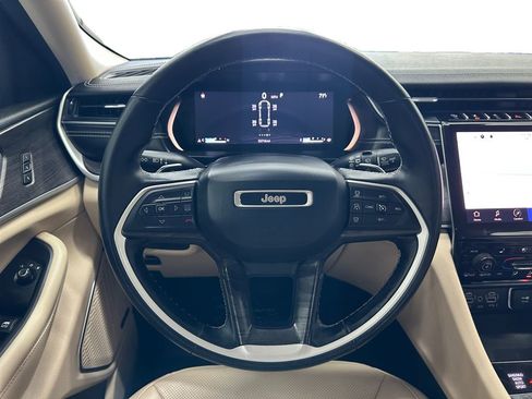 Used 2021 Jeep Grand Cherokee L Limited w/ Luxury Tech Group II image 13