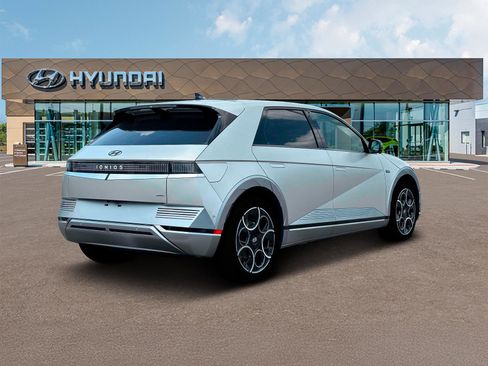 Used 2024 Hyundai Ioniq 5 Limited image 7