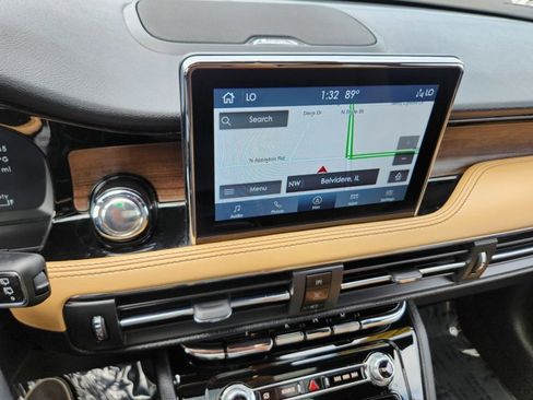 Used 2021 Lincoln Corsair Reserve w/ Equipment Group 201A image 9