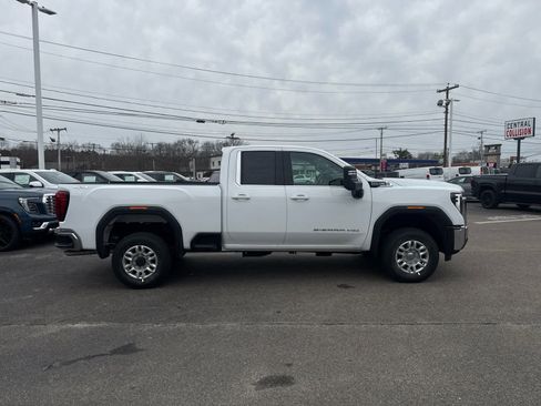 New 2026 GMC Sierra 2500 SLE image 6