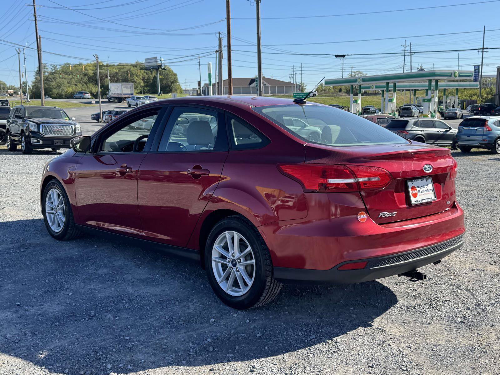 Used 2017 Ford Focus SE w/ Interior Protection Package FWD image 22
