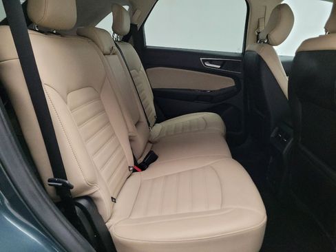 Used 2019 Ford Edge SEL FWD image 19