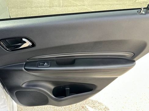 Used 2023 Dodge Durango GT RWD image 45