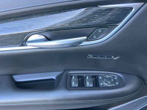 Used 2020 Cadillac XT5 Premium Luxury image 13