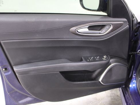 Used 2021 Alfa Romeo Giulia Ti w/ Active Assist 2 Package TI image 3