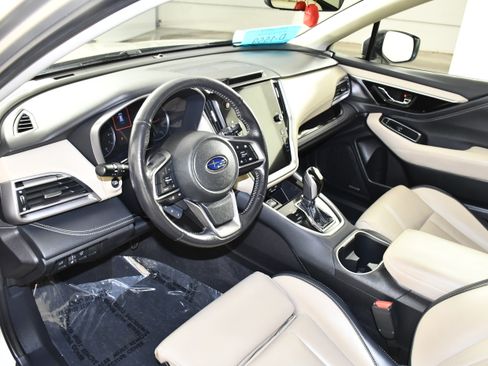 Used 2020 Subaru Outback Limited AWD/4WD image 2