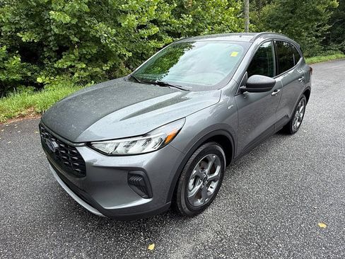 Used 2025 Ford Escape ST-Line FWD image 2