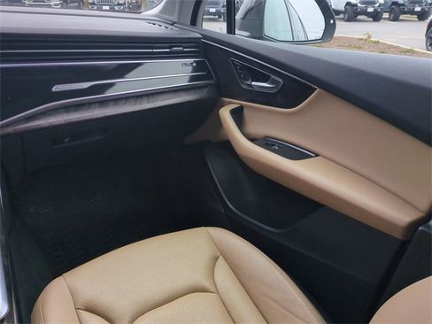 Used 2020 Audi Q7 3.0T Premium Plus w/ Premium Plus Package image 17