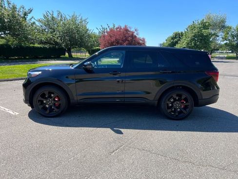 Used 2022 Ford Explorer ST w/ Equipment Group 401A AWD/4WD image 6