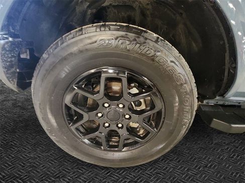 Used 2024 Ford Bronco Outer Banks image 11