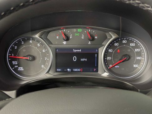 Used 2024 GMC Terrain SLT w/ Tech Package AWD/4WD image 27