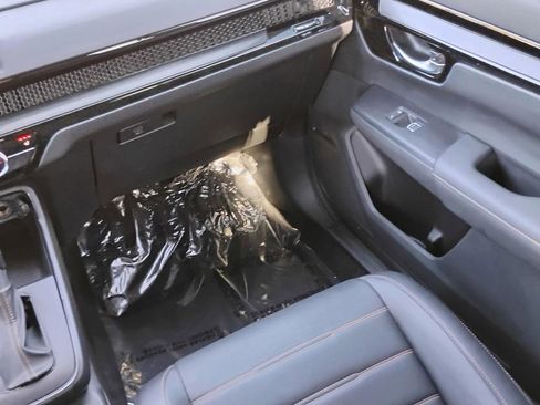 Used 2024 Honda CR-V Sport Touring image 18