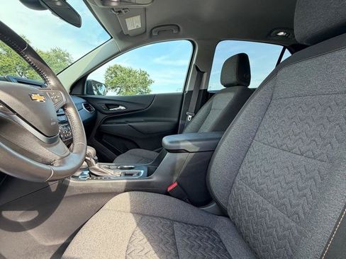 Used 2022 Chevrolet Equinox LT FWD image 10