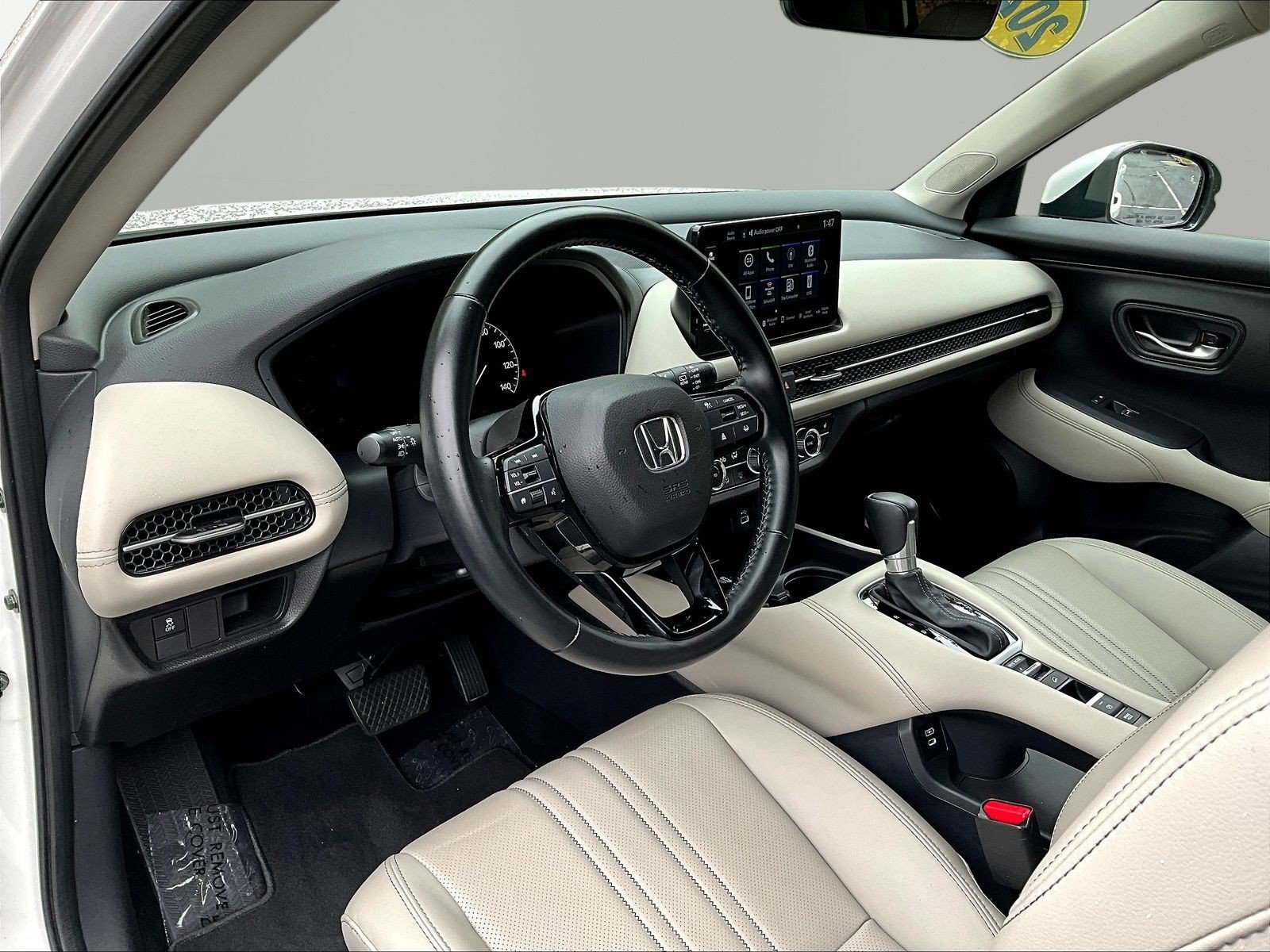 Used 2025 Honda HR-V EX-L image 17