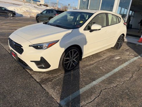 Used 2025 Subaru Impreza 2.0i Sport image 3