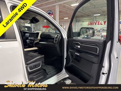 Used 2022 RAM 1500 Laramie AWD/4WD image 40