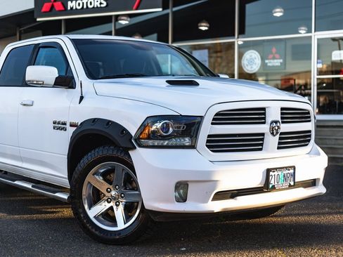 Used 2017 RAM 1500 Sport image 3