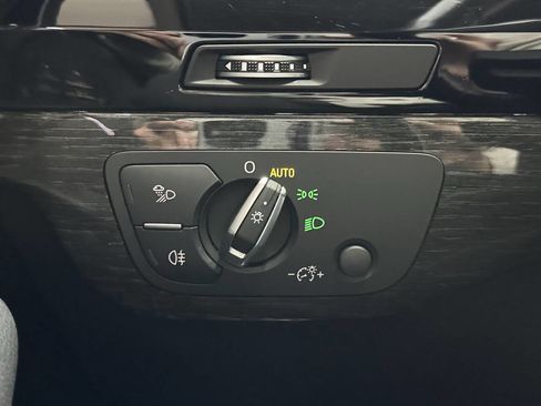 Used 2018 Audi Q7 3.0T Premium Plus w/ Premium Plus Package image 27