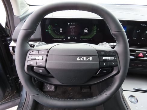 New 2026 Kia Sportage EX image 4