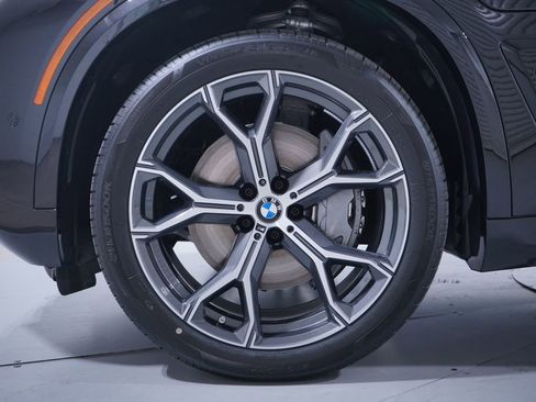 New 2026 BMW X5 xDrive50e w/ M Sport Package AWD/4WD image 2