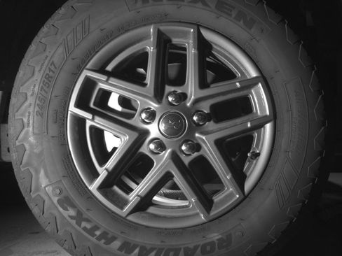 Used 2025 Jeep Wrangler Sport S image 13