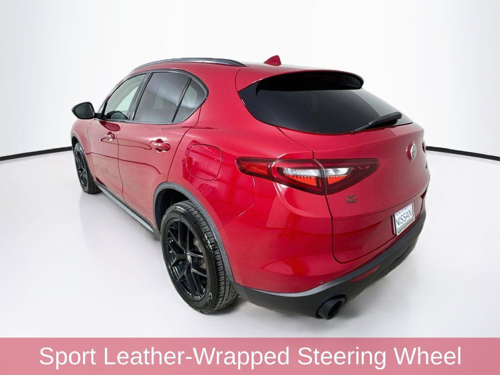 Used 2020 Alfa Romeo Stelvio AWD w/ Nero Edizione image 5