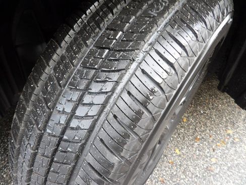 Used 2023 Subaru Outback Onyx Edition image 28