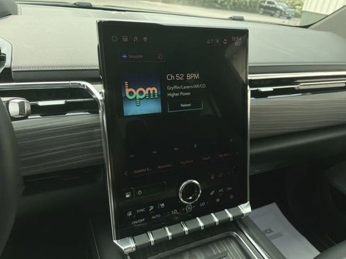 New 2025 GMC Sierra EV Denali image 16