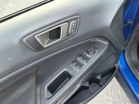 Used 2021 Ford EcoSport SE w/ SE Convenience Package image 16