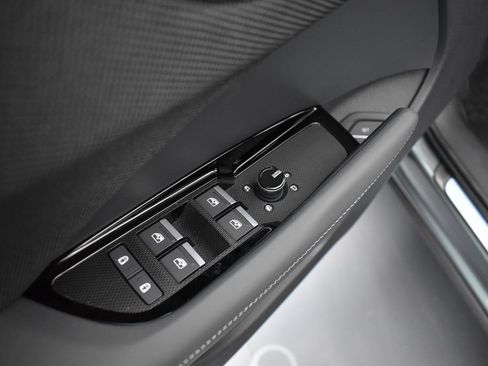 New 2026 Audi Q3 quattro 2.0T AWD/4WD image 6