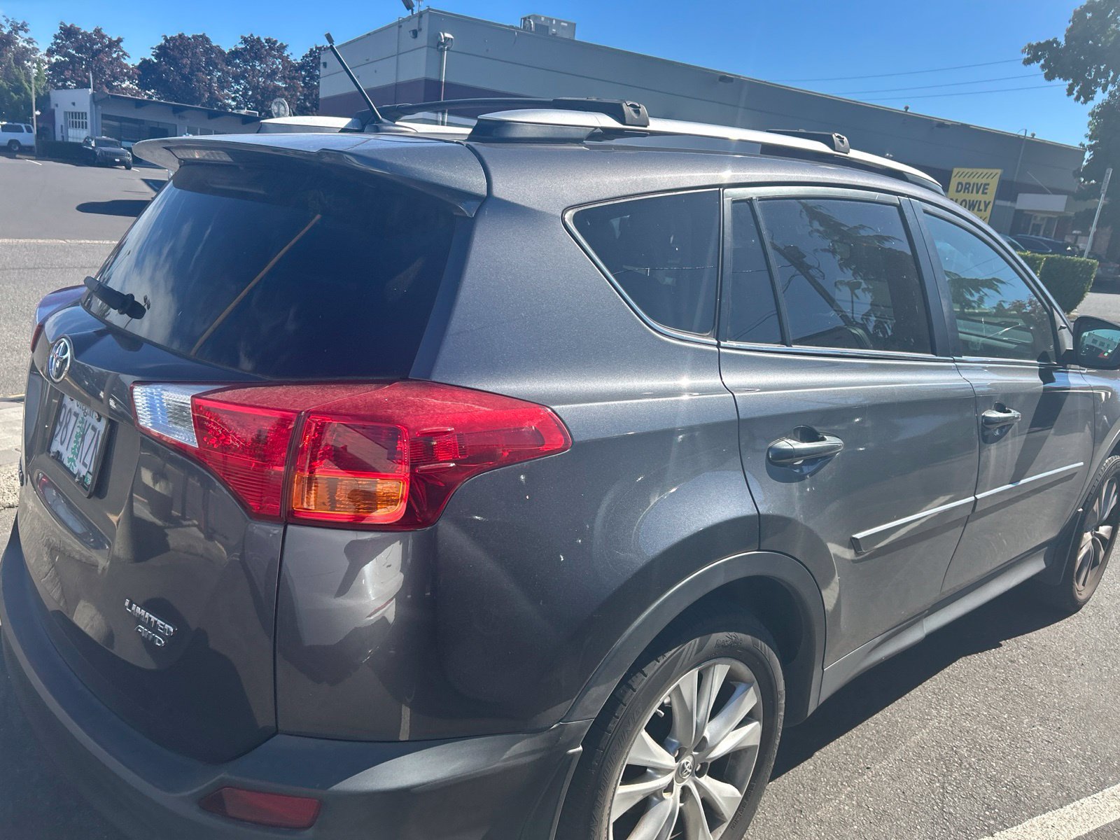 Used 2013 Toyota RAV4 Limited AWD/4WD image 3