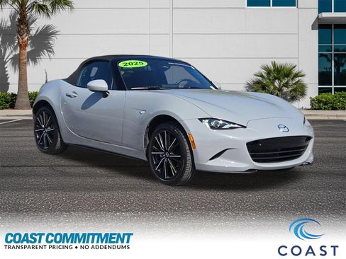 Certified 2025 MAZDA MX-5 Miata Grand Touring w/ Weather Package RWD image 5