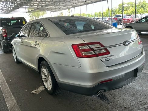 Used 2013 Ford Taurus SEL FWD image 2