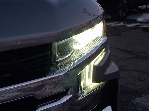 Used 2022 Chevrolet Silverado 1500 LT image 36