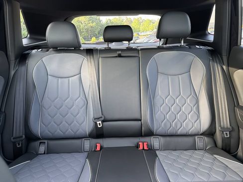 New 2026 Volkswagen Tiguan SEL R-Line AWD/4WD image 29